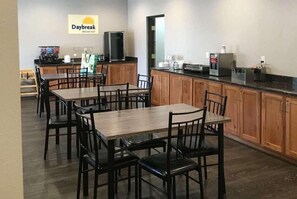 Dining - Fairbridge Inn & Suites Williston, ND (Williston)