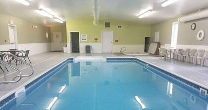 Fairbridge Inn & Suites Williston, ND