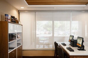 Business center - Holiday Inn Downtown Market Square (San Antonio)