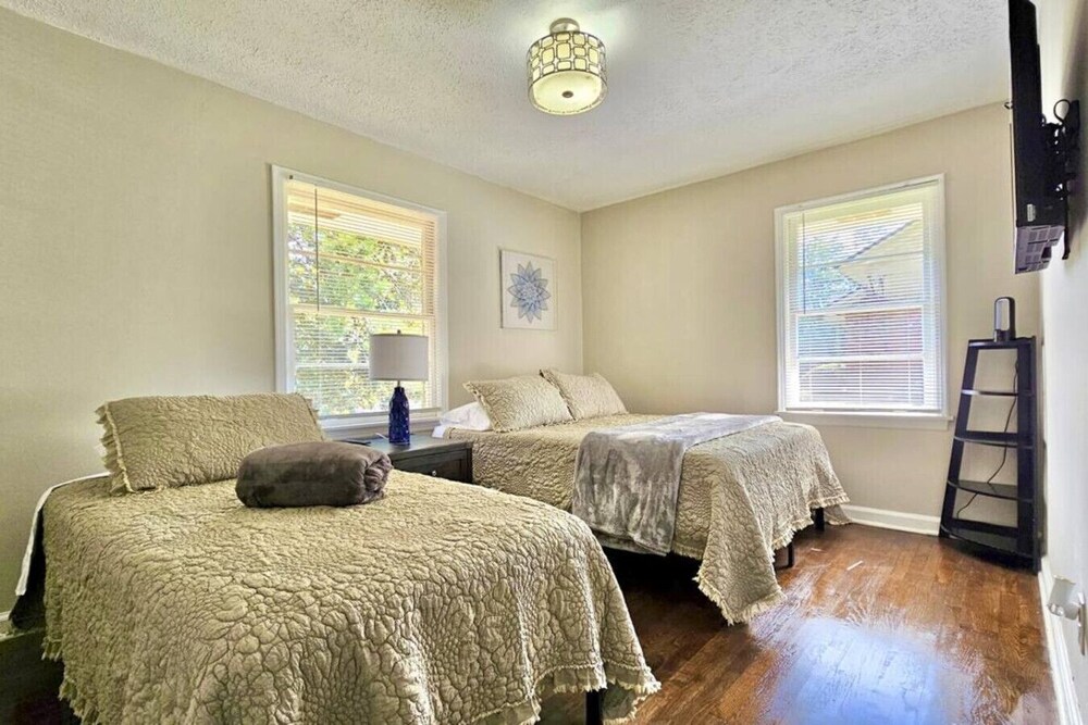 Decatur Home Minutes to ATL | Sleeps 10 - Gresham Park | Abritel