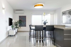 Dining - The Fives Apartments - St Julian’s (St Julians)