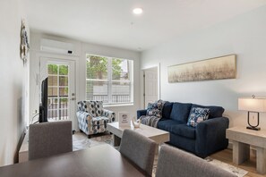 Smart TV - Stylish Suite 101 by Downtown & Convention Center! (Hot Springs)