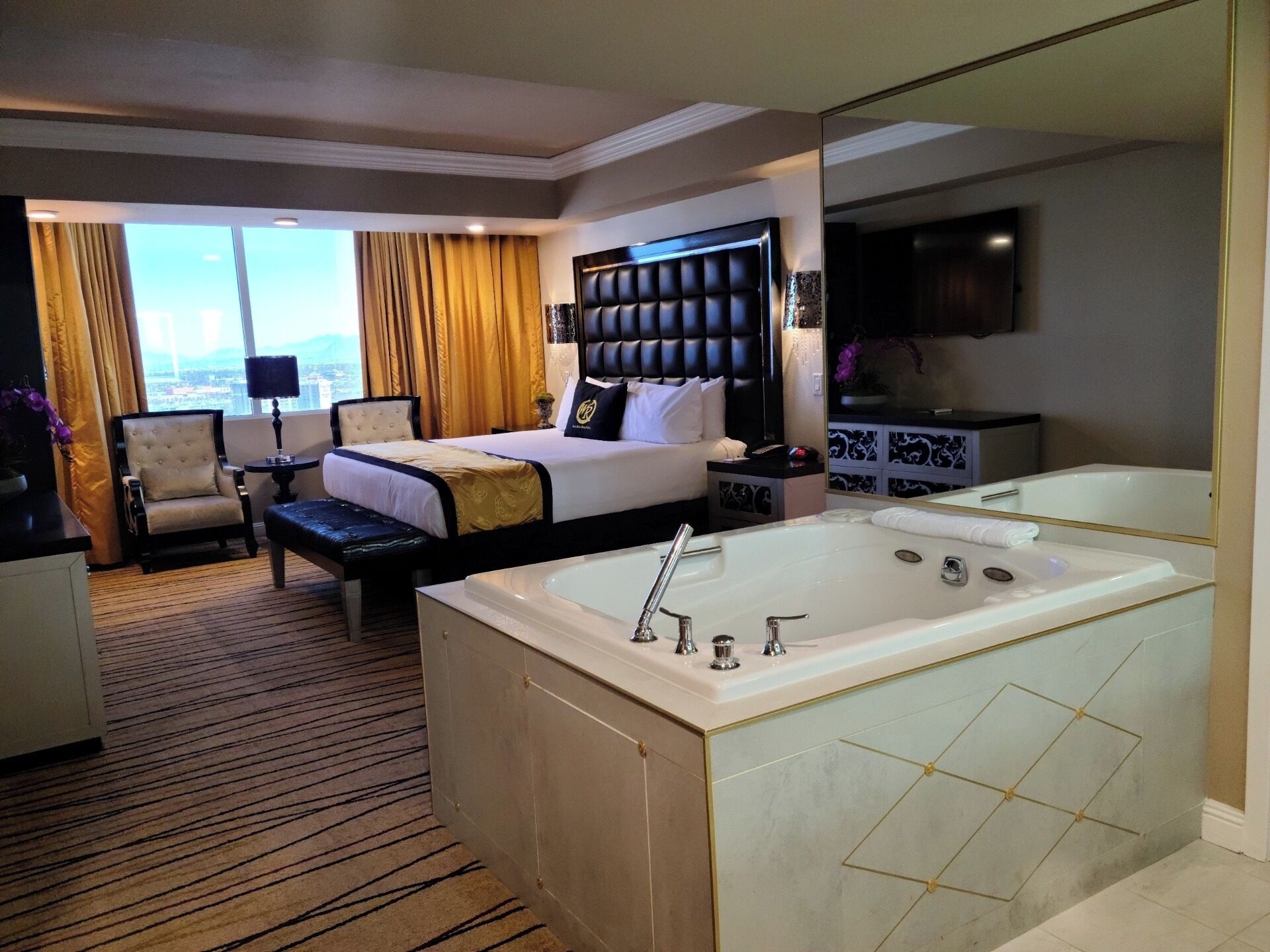 Fer et planche à repasser, Wi-Fi, draps fournis