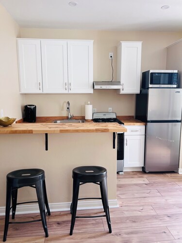 Soothing studio with AC in sunny San Diego