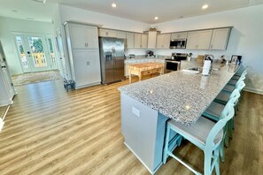 Fridge, microwave, oven, stovetop - Cedar Point Waterfront Home with Dock, Lift, Fishing and Bogue Inlet Access (Cedar Point)