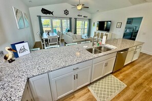 Interior - Cedar Point Waterfront Home with Dock, Lift, Fishing and Bogue Inlet Access (Cedar Point)