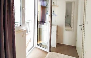 Interior - Gorgeous apartment in Podgora with WiFi (Podgora)