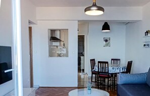 TV - Gorgeous apartment in Podgora with WiFi (Podgora)