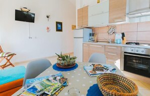 Coffee/tea maker, fridge, oven, stovetop - Gorgeous apartment in Omis with WiFi (Omis)