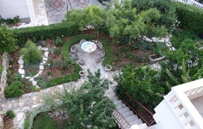 Property grounds - 2 bedroom amazing apartment in Omis (Omis)