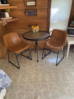 Dining - Cozy Blue Spirit Cabin Studio Retreat in Peace Valley w/ Queen Bed + Kitchenette (Caddo Gap)