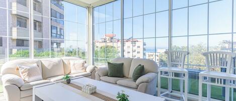 Appartement, 2 chambres, coin cuisine, vue ville | Vue sur la ville