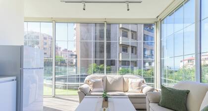 GlassHaus Rooftop 2-BR & Pool in Ghazir