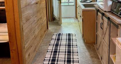 Charming mountain cabin escape nestled in Caddo Gap - Tree Tops