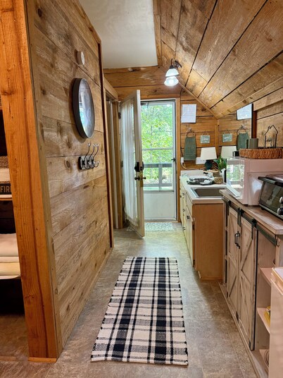 Charming mountain cabin escape nestled in Caddo Gap - Tree Tops