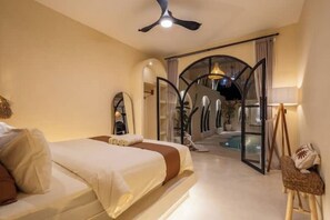 Iron/ironing board, WiFi, bed sheets - Villa Sen5 3BDR - 3 Min Echo Beach (Canggu)