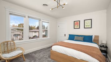 2 bedrooms, WiFi, bed sheets