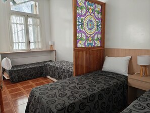 Iron/ironing board, WiFi, bed sheets