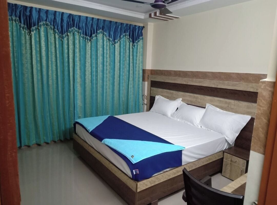 客房内保险箱、熨斗/熨衣板、免费 WiFi