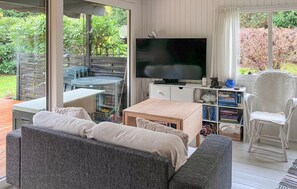 TV, fireplace - Awesome home in Melby with WiFi (Melby)