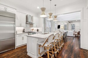 Fridge, microwave, oven, stovetop - WaterColor, Just STEPS to Dragonfly Pool! LSV & 4 Bikes Included! (Santa Rosa Beach)
