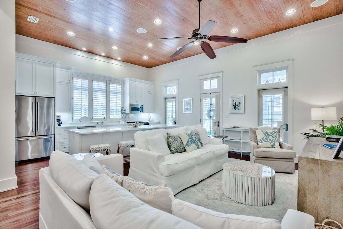 Smart TV, table tennis, books