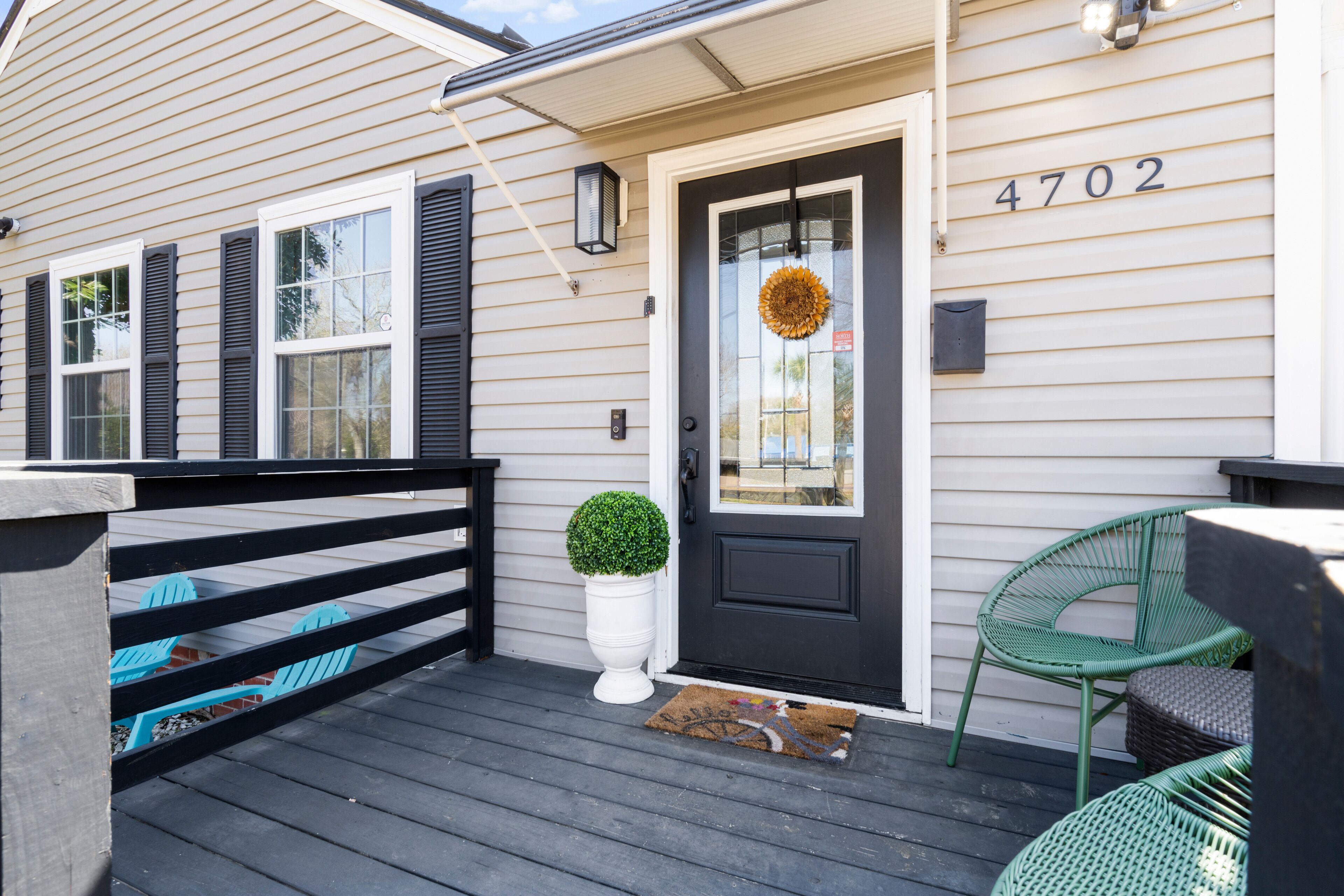 تفاصيل الفندق من الخارج