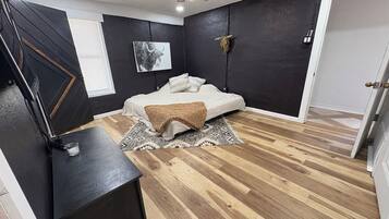 3 bedrooms, bed sheets