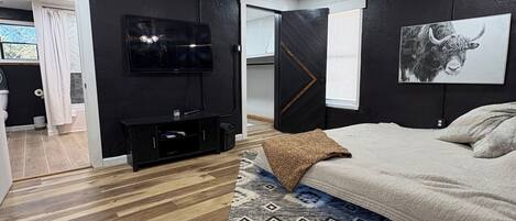 3 bedrooms, bed sheets