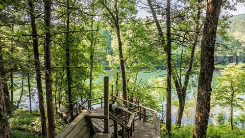 Perfect Getaway on Little Red River, Heber Springs, AR.