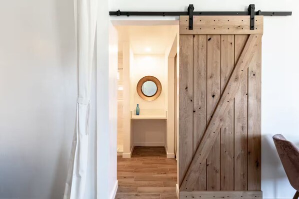 Interior - Cute Full Kitchen Studio (Desert Hot Springs)