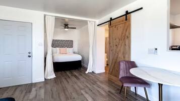 1 bedroom, iron/ironing board, WiFi, bed sheets