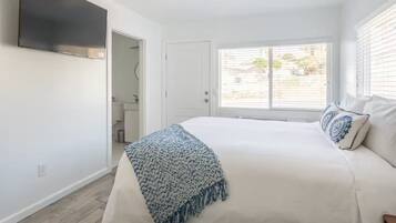 2 室のベッドルーム、アイロン / アイロン台、WiFi (無料)、ベッドシーツ