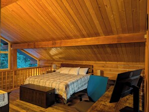 1 bedroom, free WiFi, bed sheets - Spacious Cabin on 65 acres with no neighbors (Randle)