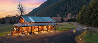 Spacious Cabin on 65 acres with no neighbors