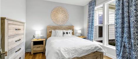 6 bedrooms, iron/ironing board, WiFi (free), bed sheets