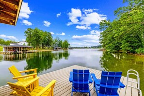 Property grounds - Lakefront Lake Anna, Dock, Deck, Views, Games (Mineral)