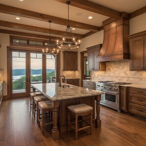 Private kitchen - Luxury Lakeview Cabin • Lake Cumberland, Burnside, KY • Family Retreat (Burnside)