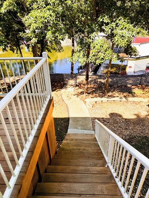 Property grounds - Lakefront Retreat - Mile Marker 42 - Dock Bar + Sleeps 15! (Roach)