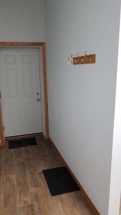 Family & Outdoor Fun – 2 BR De Smet Getaway with AC