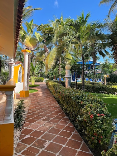 Caribbean Sun Apart Hotel