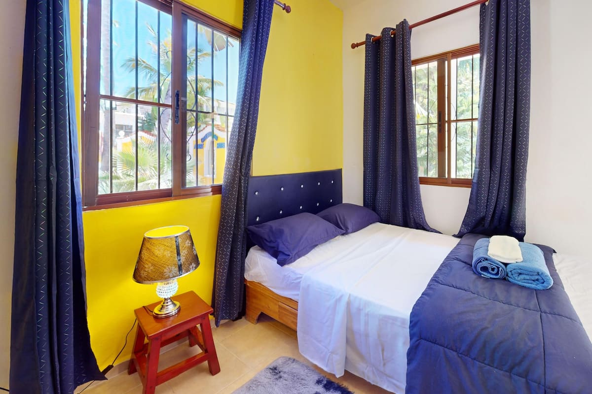 Economy Studio, 1 Bedroom, Air conditioning, Pool View | Free WiFi