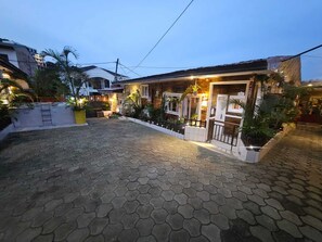 Exterior - Studio Milawa (Yaoundé)