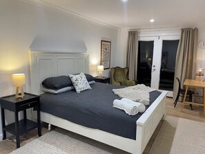 2 bedrooms, iron/ironing board, bed sheets