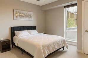 2 chambres, fer et planche à repasser, Wi-Fi gratuit, draps fournis