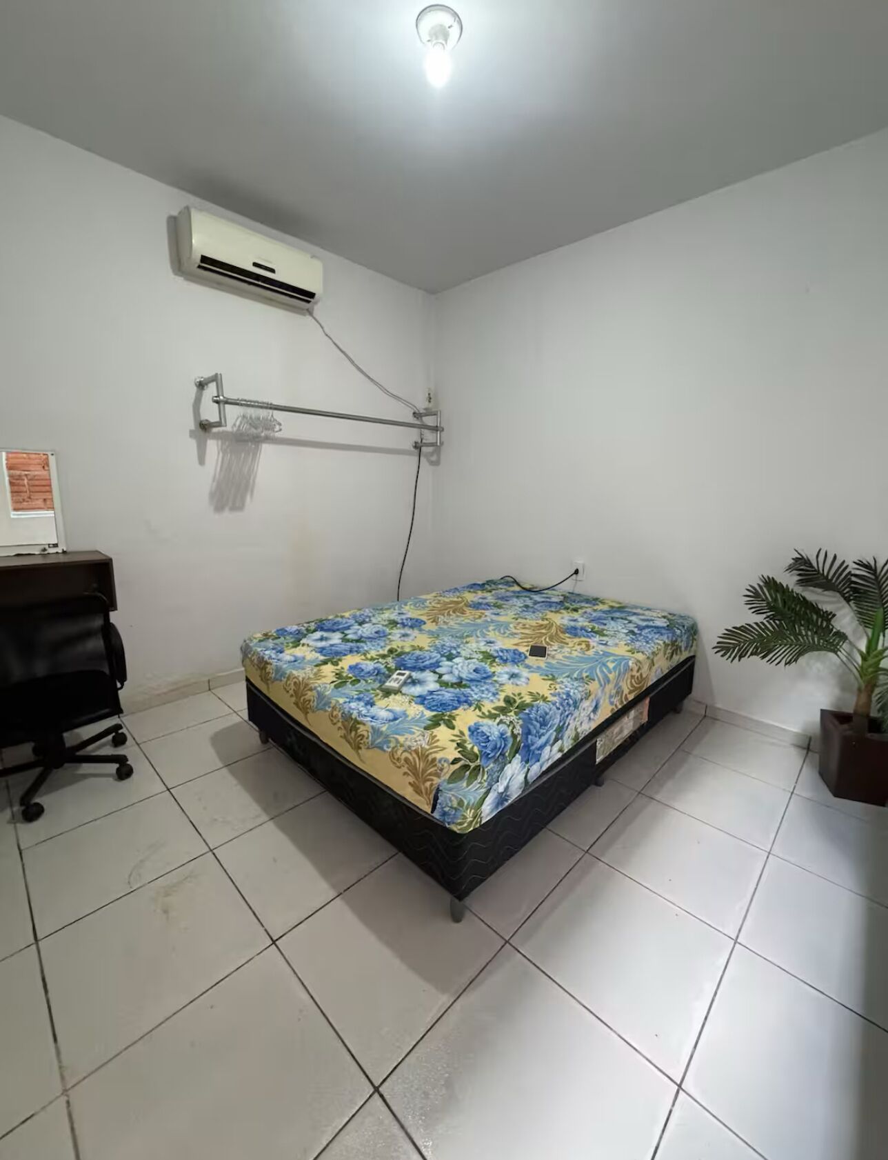 Internet, bed sheets