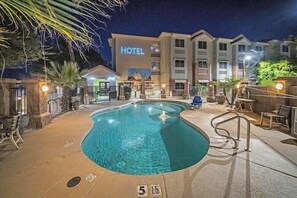 Pool - La Quinta Inn & Suites by Wyndham Tempe University / Phoenix (Tempe)