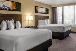 Room - The Hills Hotel (Laguna Hills)