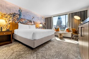 Room - The Hills Hotel (Laguna Hills)