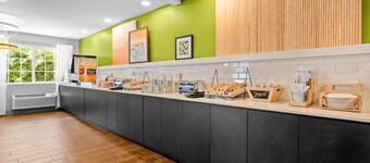 Spark by Hilton Modesto